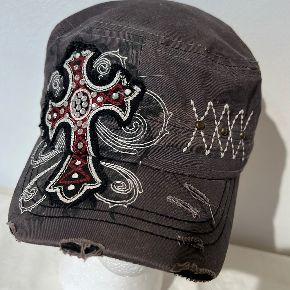KB Ethos shape chic cap with bling cross